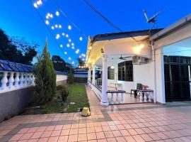 Homestay Corner House Taman Daya Near Austin Adda Height, hotell i Johor Bahru