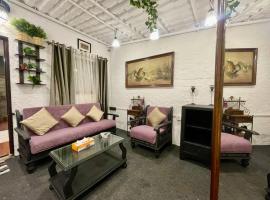 Independent Garden Cottage-Bandra-Carter road, hotelli Mumbaissa