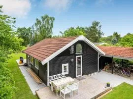 Lovely Home In Hundested With Kitchen