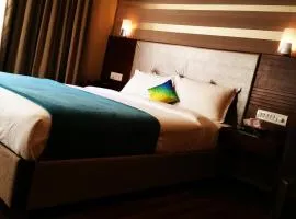 Hotel Plaza Saphire at New Delhi Railway Station