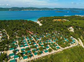 Camping Park Soline, hotel a Biograd na Moru