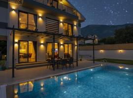 Villa Bahar 2 Triplex Luxury New Villa in Fethiye Oludeniz!, hotel di Ovacik