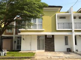 Blessimore Springhill 4BR, hotel a Palembang