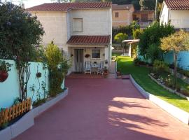 Charming house in O Rosal with garden and spa, מלון בבאיונה