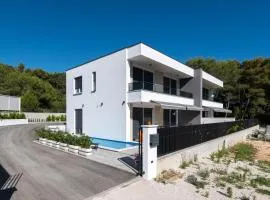 Family friendly house with a swimming pool Bibinje, Zadar - 23364