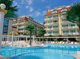 Coastal Studio with Sea View in Elenite 40m² + Pool: Elenite'de bir otel