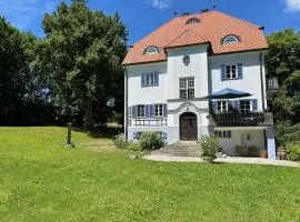 Ferienwohnung Villa Victoria mit grandiosem Seeblick und Gartennutzung in Jugendstil Villa