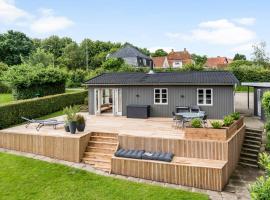 Cozy Home In Haderslev With House A Panoramic View, hotel sa Haderslev