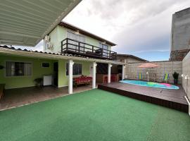 Casa com piscina em Florianópolis, nhà nghỉ dưỡng ở Florianópolis