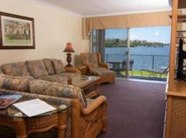 Palm Beach Waterfront Suites, hotel v destinácii Palm Beach