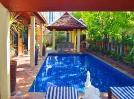 4 Bed Villa Private Pool and BBQ Jomtien Beach