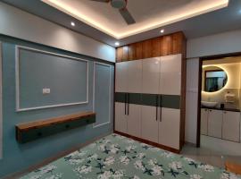 The Ten - The cozy condo 3bhk, hotell i Bhopal