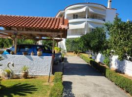 Garden House, casa rústica em Amarinthos