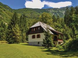 Chalet Primus Near Soča Gorge - Happy Rentals, hotel din Soča