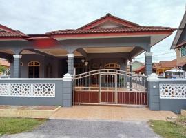 Mawar Villa Camelia Homestay, hotelli kohteessa Kuala Terengganu