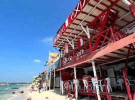 Hostel Bunker Perú, Hotel in Playa Blanca