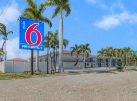 Motel 6-Venice, FL, khách sạn ở Venice