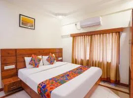 FabHotel Savi Inn - Nr Mantri Square Mall