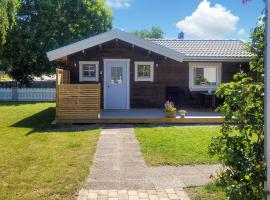 1 Bedroom Nice Home In Borgholm, хотел в Борихолм