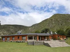 MAGNIFICA Casa en Tafí del Valle frente al Rio