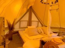 Garden Glamping Mirabelle، مكان تخييم فخم في هيفيللاند