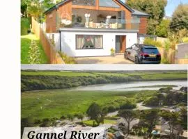 Cornwall Sunray Palm Villa - Gannel river Views, close to Boating lake, Pentire & Fistral Beach, Newquay Centre, Private location