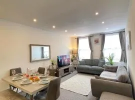 Montague Apartment-Spacious, Central & Free Parking