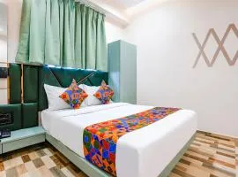 FabHotel Luxurious Inn - Nr Galaxy Circle