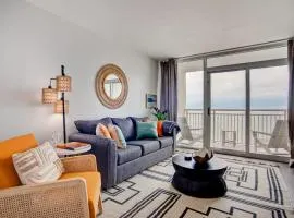 Oceanfront Escape Renovated Suite at Camelot