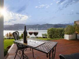 Sanctuary At The Bay - Diamond Harbour Retreat, hotel a Lyttelton