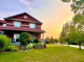 Spacious 4-Bedroom Home in Desirable Barrie Neighborhood, hotell i Barrie