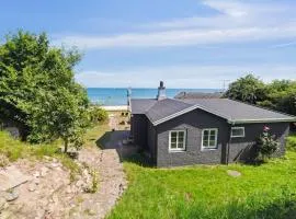 Holiday Home Silke - 10m from the sea by Interhome