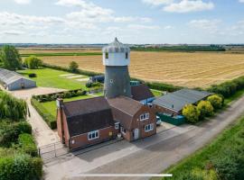 Windmill Glamping Pod with Hot tub - The Hideaway, hotel v destinácii Cambridge