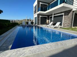 Villa Yakışıklı Bodrum vue mer avec piscine privée – hotel w mieście Milas