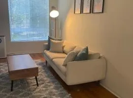 Holiday in LA - 1br with Free parking, Laundry, Pool