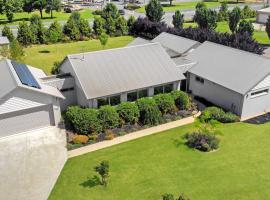 Moama on Clarke - Echuca Holiday Homes, hotel en Moama