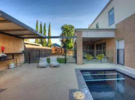 Mandel on High - Echuca Holiday Homes