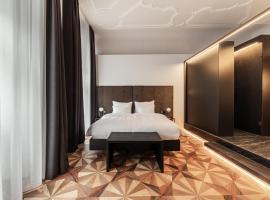 META SUITES historic city living, hotel di Old Town , Bolzano