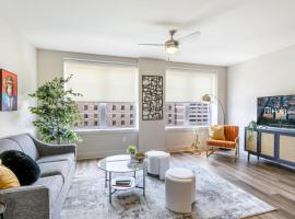 Elegant Condo near French Quarter and Bourbon St, hotel v mestu New Orleans