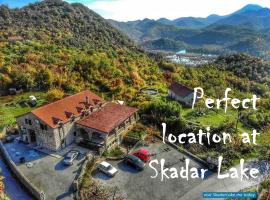 Viesnīca Skadar Lake Family Resort pilsētā Rijeka Crnojeviča