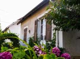 Maison calme très proche centre-ville, hotelli kohteessa Besançon