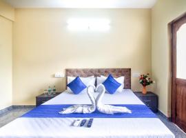 HOLIDAY HOMES CANDOLIM Goa: Candolim şehrinde bir otel