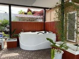 Davao Rental- Villa Conchita Residential 3Bedroom 2 Bathroom, Gazebo with Jacuzi