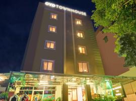 Super Townhouse RCC PARK VIEW INN, hotel in Hyderabad