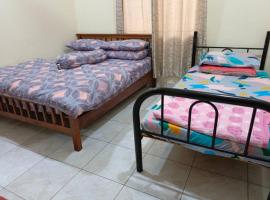 Iffah Homestay Tuaran Sabah, khách sạn ở Tuaran