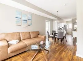 Luxury Downtown Townhome Private Garage Unit 9