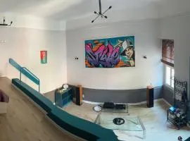 Graffiti Downtown Room