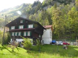 Haus am See - a79839, hotel di Lungern