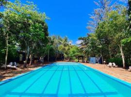 디아니 비치에 위치한 호텔 Kijani Cottages Diani Beach