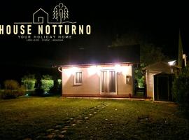 House Notturno, ваканционна къща в Оточац